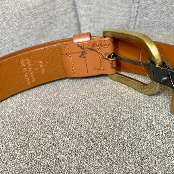 Patricia Nash 100% Leather Vietri Signature Map Belt w/ Brushed Brass Buckle NWT - Picture 6 of 6